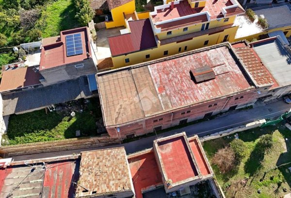 casa indipendente in vendita a Mondragone