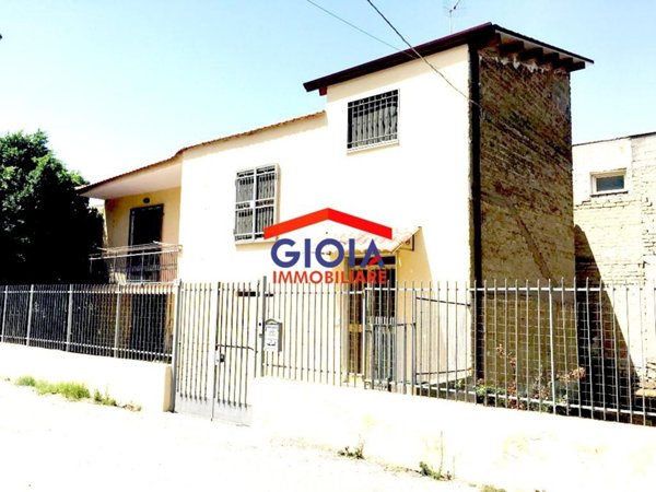 casa indipendente in vendita a Mondragone