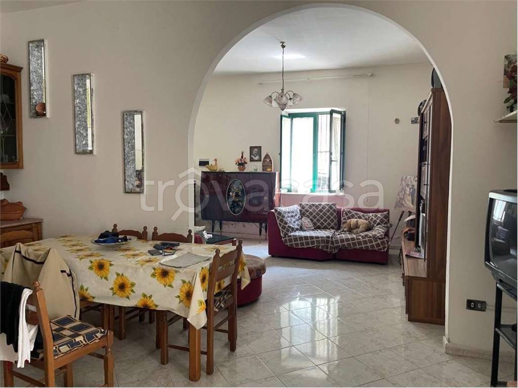 appartamento in vendita a Mondragone