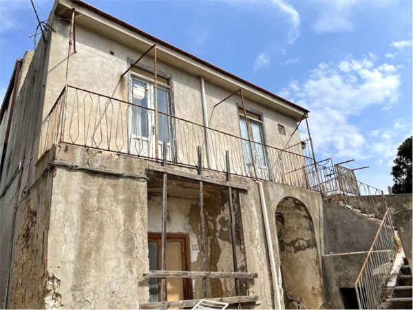 casa indipendente in vendita a Mondragone
