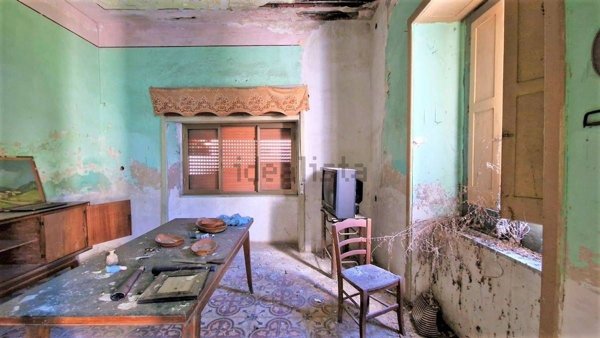 quadrivano in vendita a Mondragone
