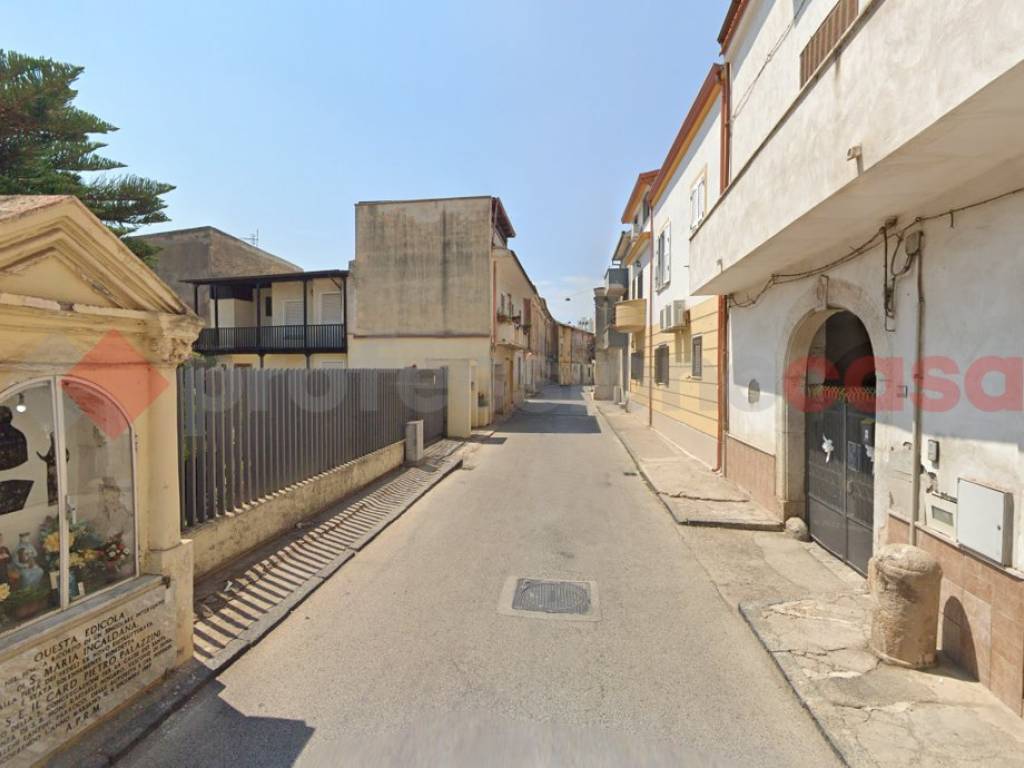 casa indipendente in vendita a Mondragone