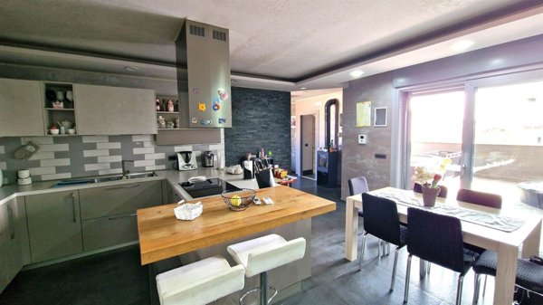 appartamento in vendita a Mondragone