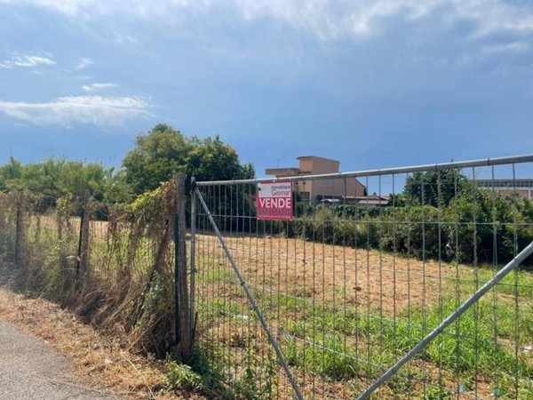 terreno agricolo in vendita a Mondragone