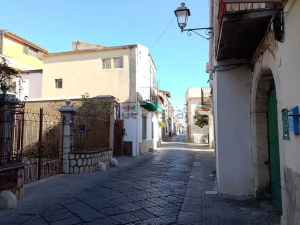 appartamento in vendita a Mondragone