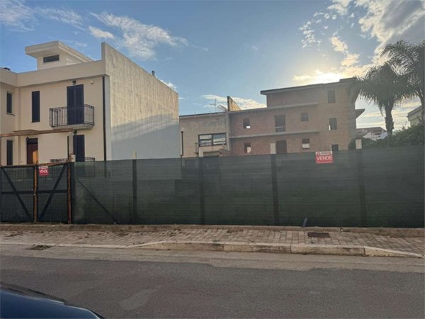 terreno edificabile in vendita a Mondragone