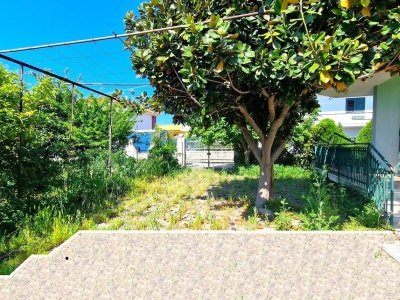 casa indipendente in vendita a Mondragone
