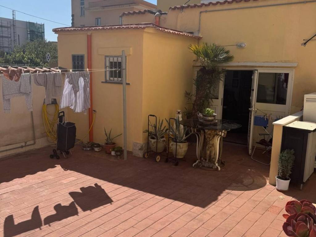 appartamento in vendita a Mondragone