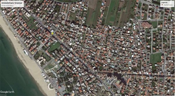 locale commerciale in vendita a Mondragone