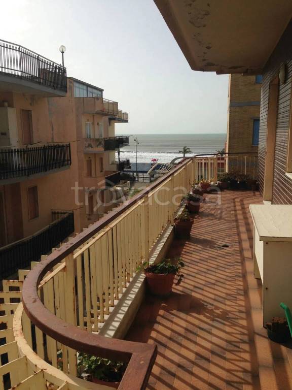 appartamento in vendita a Mondragone