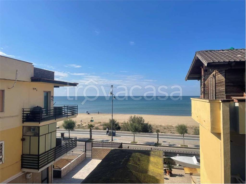 appartamento in vendita a Mondragone