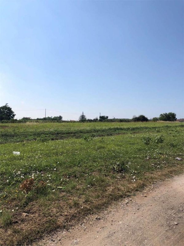 terreno edificabile in vendita a Mondragone