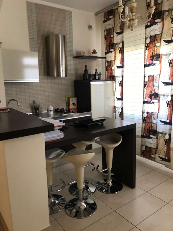 casa indipendente in vendita a Mondragone