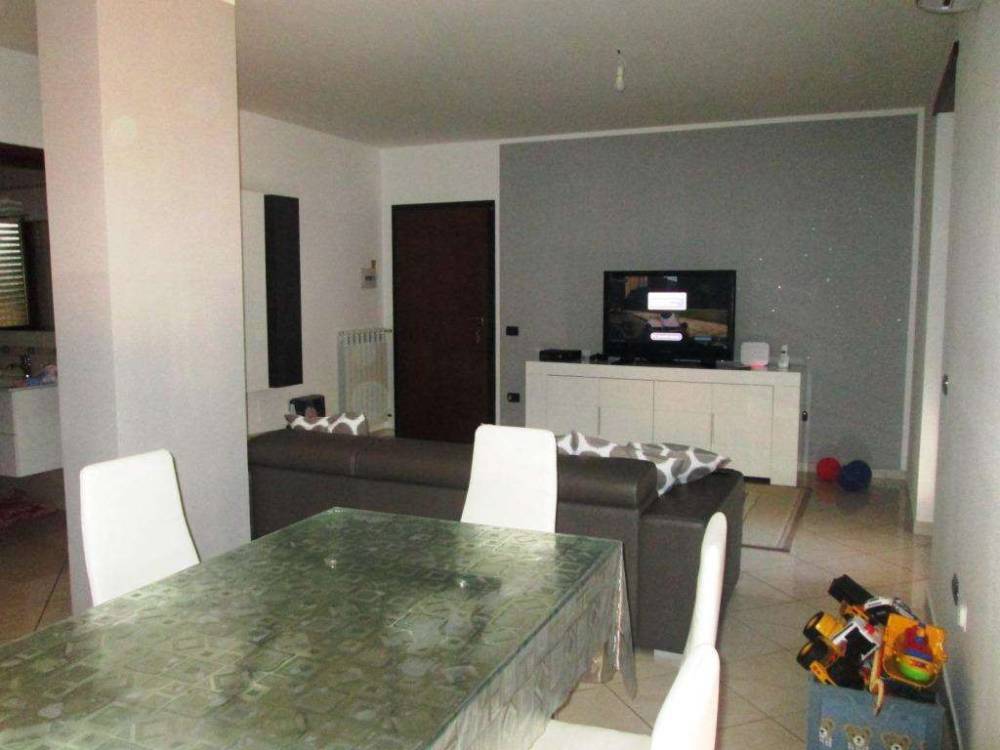 appartamento in vendita a Mondragone