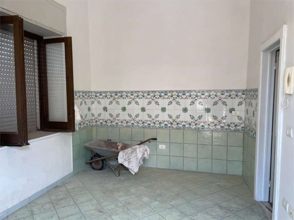 casa indipendente in vendita a Mondragone