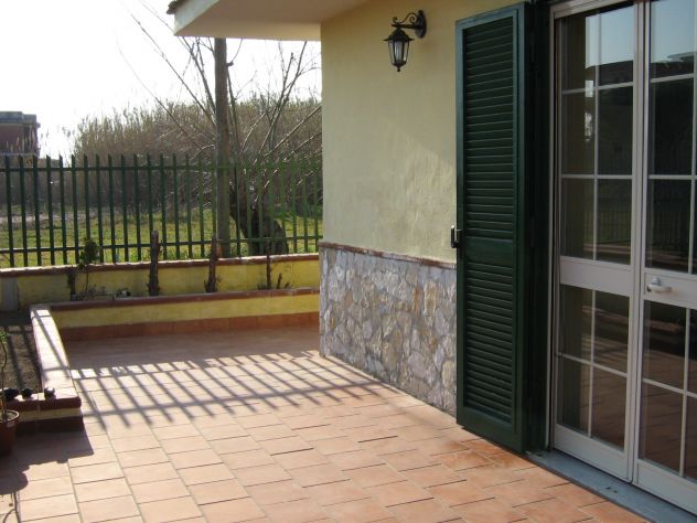 casa indipendente in vendita a Mondragone