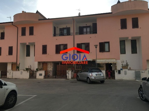 casa indipendente in vendita a Mondragone