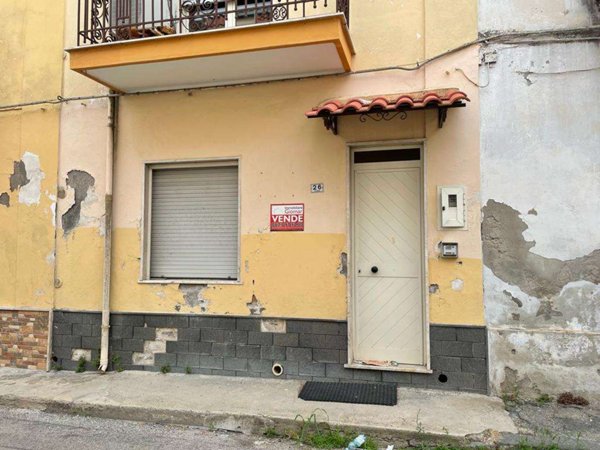 casa semindipendente in vendita a Mondragone