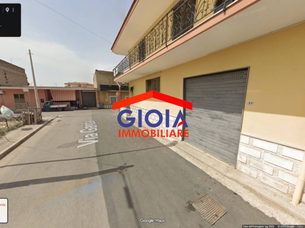 negozio in vendita a Mondragone