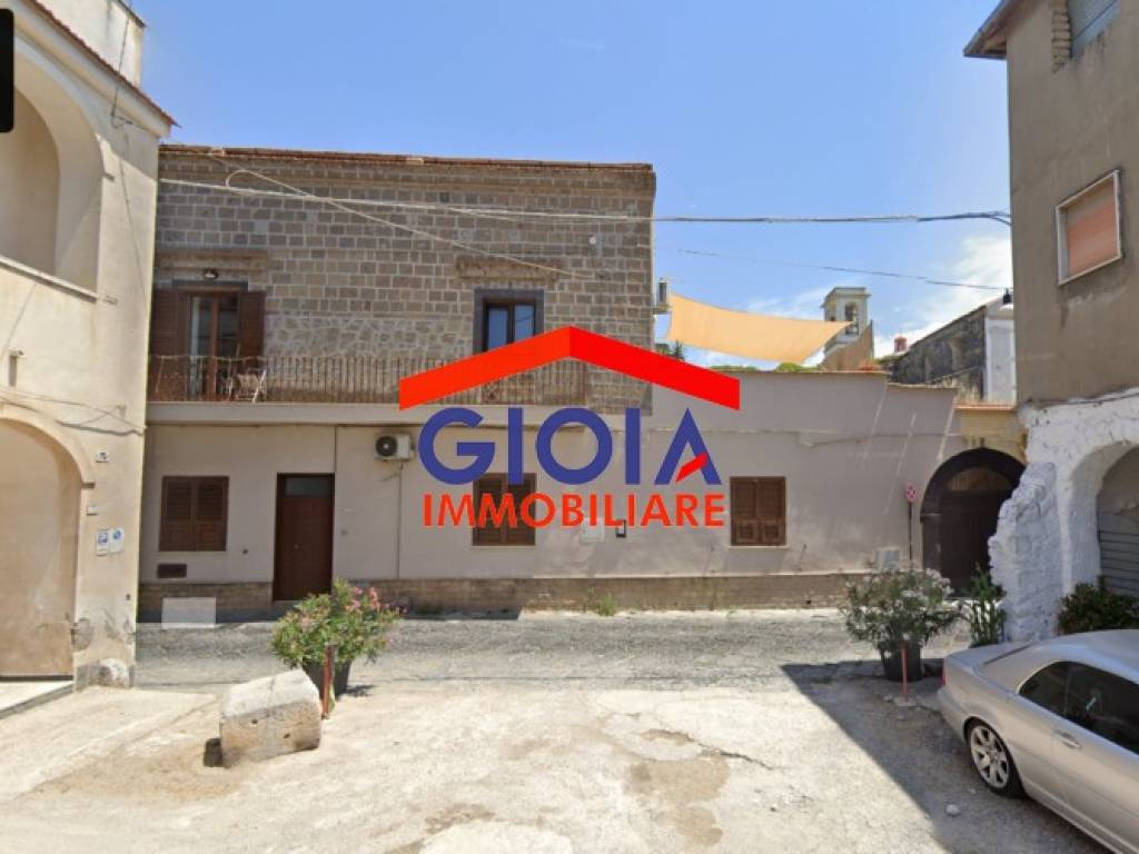 appartamento in vendita a Mondragone