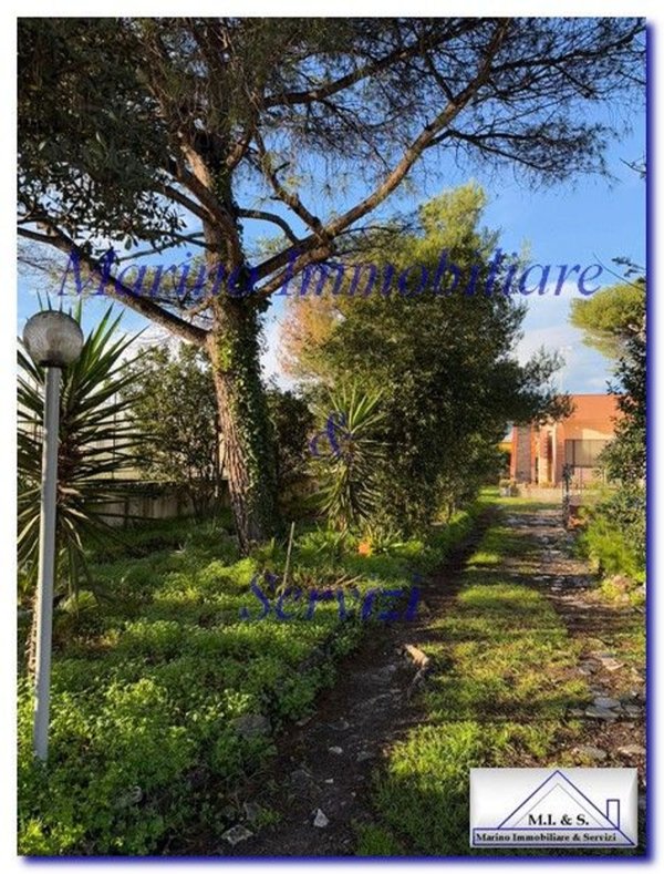 casa indipendente in vendita a Mondragone