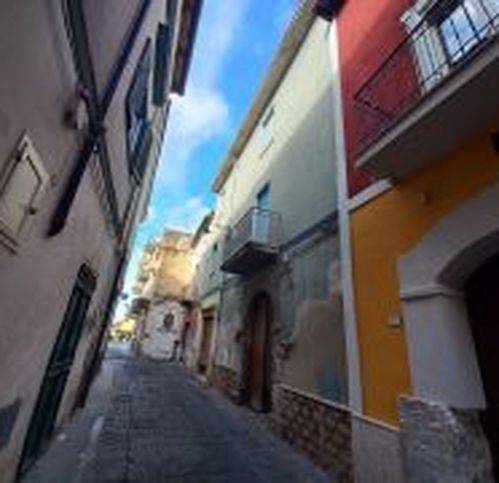 appartamento in vendita a Mondragone