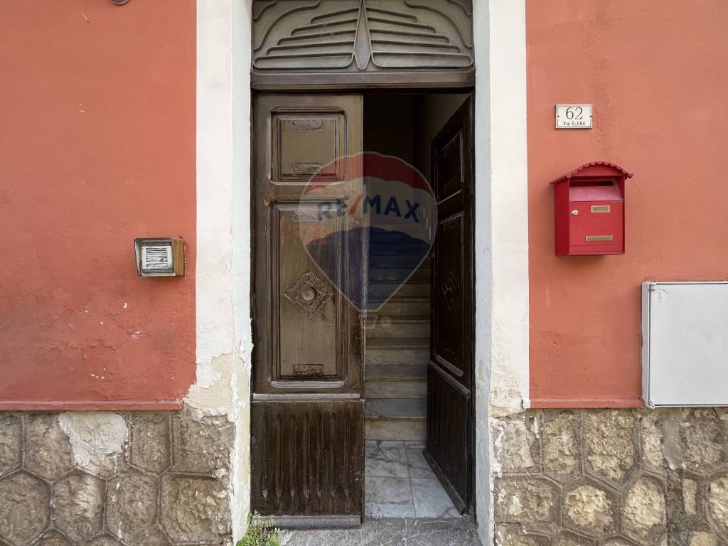 appartamento in vendita a Mondragone