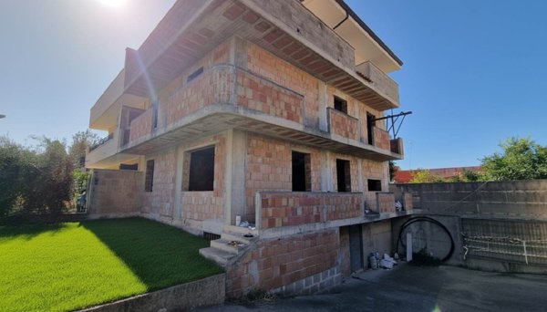 appartamento in vendita a Mondragone