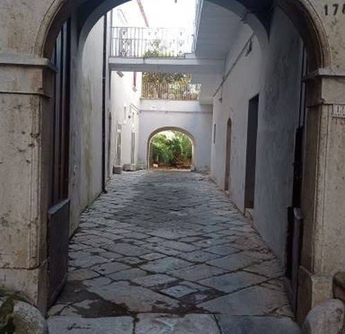 casa indipendente in vendita a Mondragone