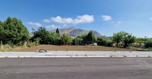 casa indipendente in vendita a Mondragone