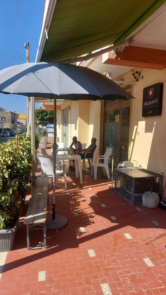 negozio in vendita a Mondragone