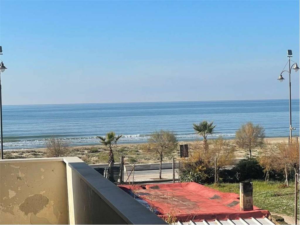 appartamento in vendita a Mondragone