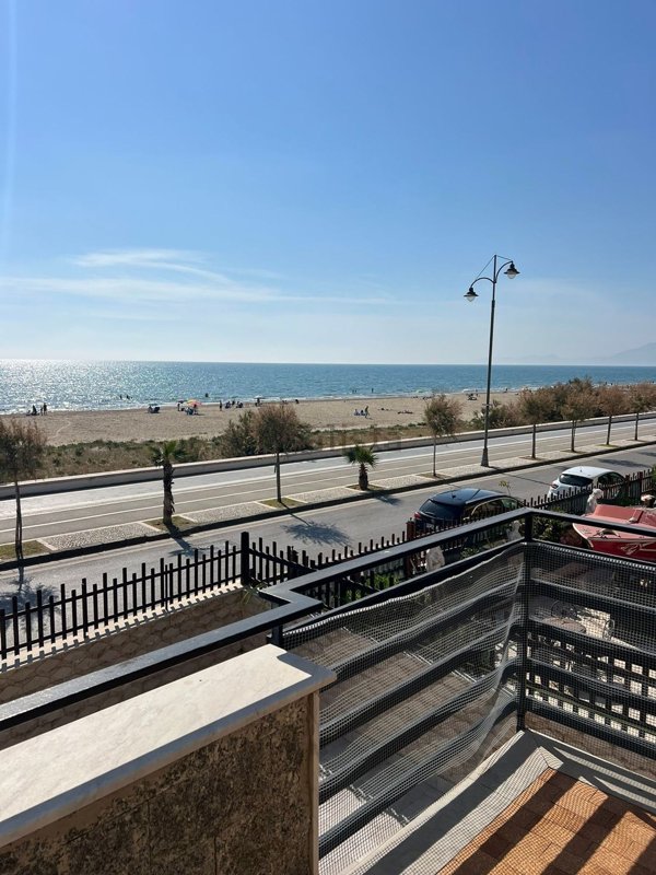 appartamento in vendita a Mondragone