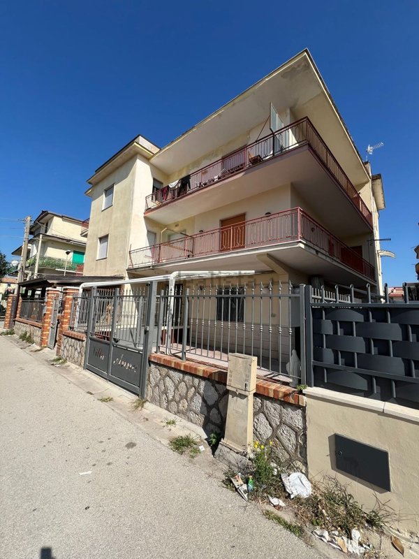 appartamento in vendita a Mondragone
