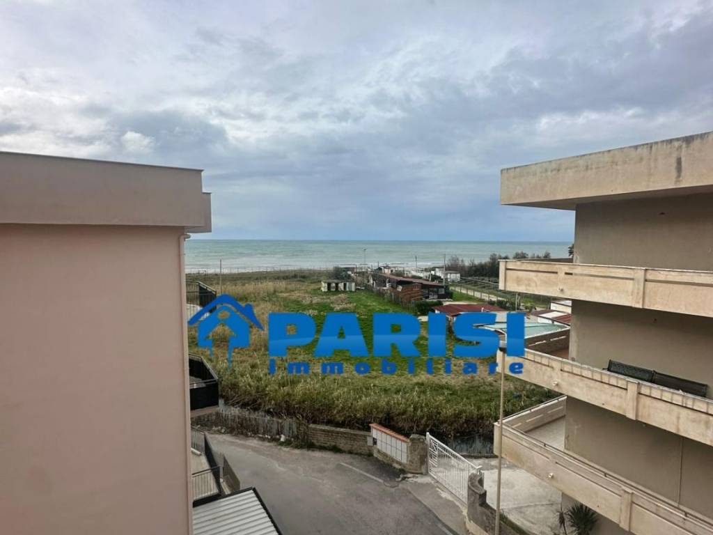 appartamento in vendita a Mondragone