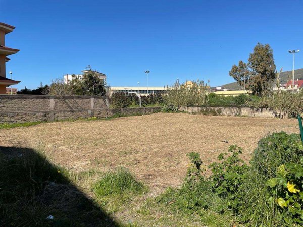 casa indipendente in vendita a Mondragone