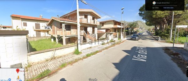 casa indipendente in vendita a Mondragone