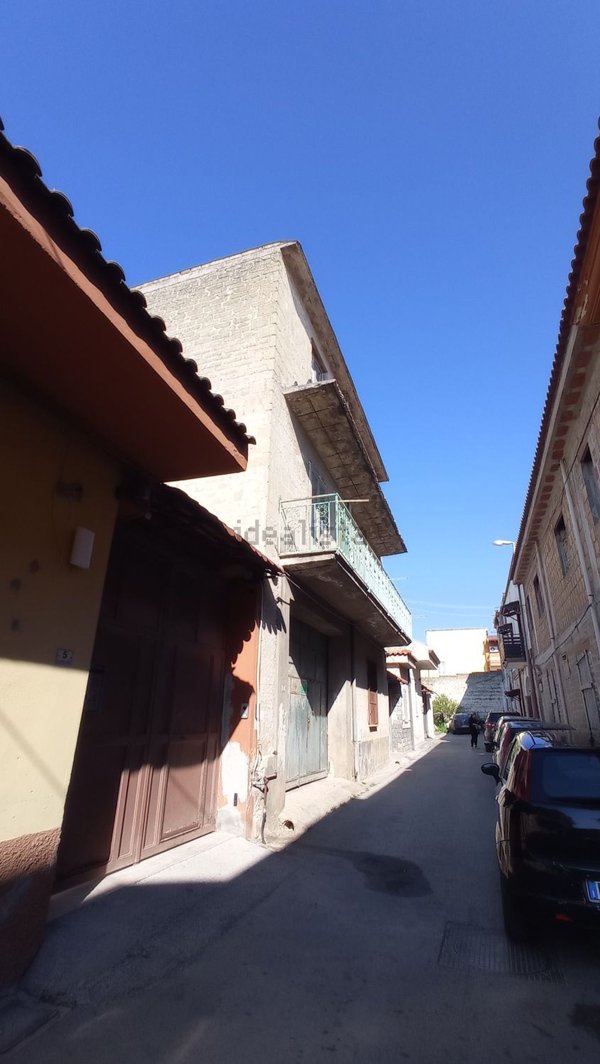 casa indipendente in vendita a Mondragone