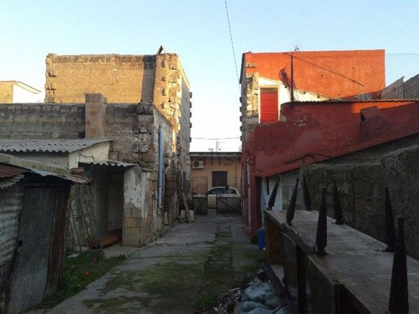 casa indipendente in vendita a Mondragone