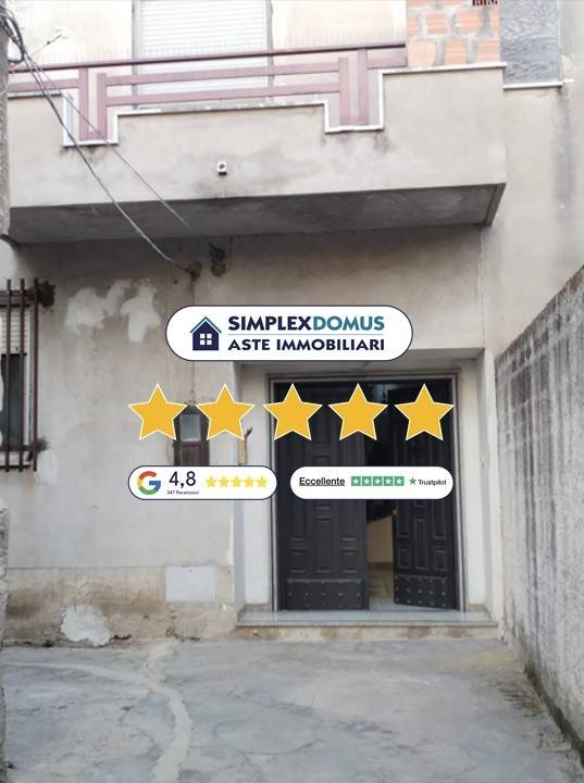 casa indipendente in vendita a Mondragone