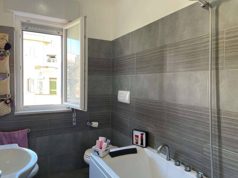 appartamento in vendita a Mondragone