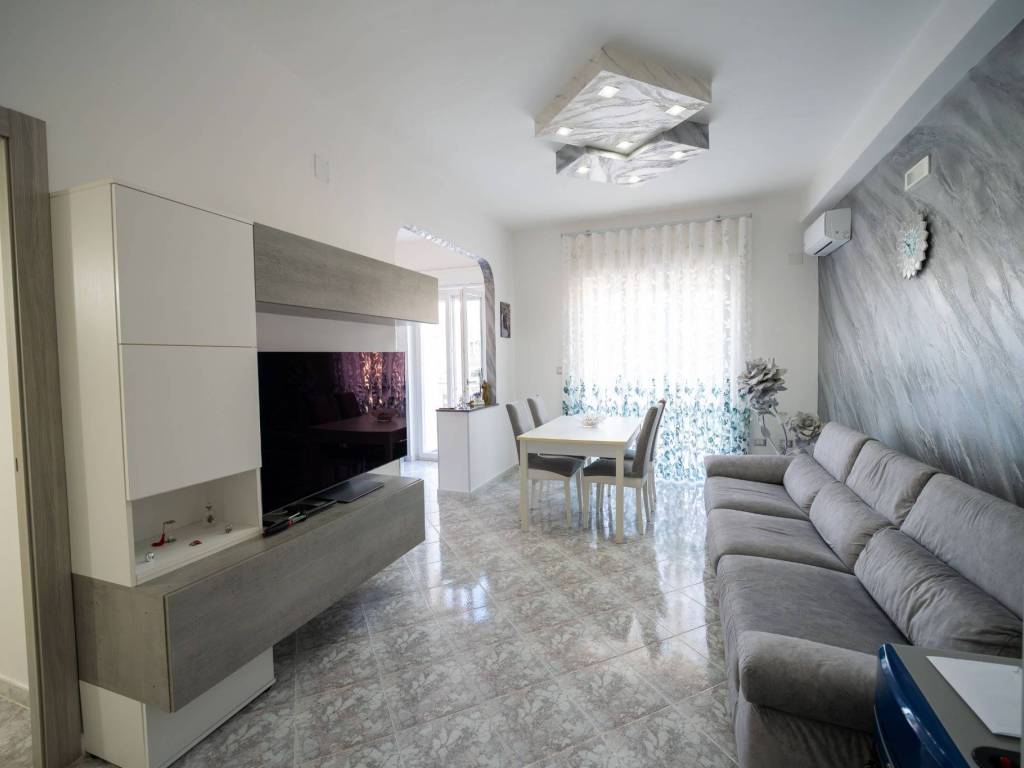 appartamento in vendita a Mondragone