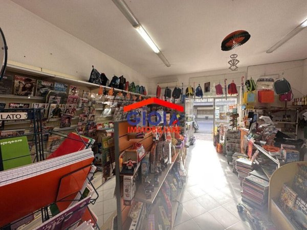 negozio in vendita a Mondragone