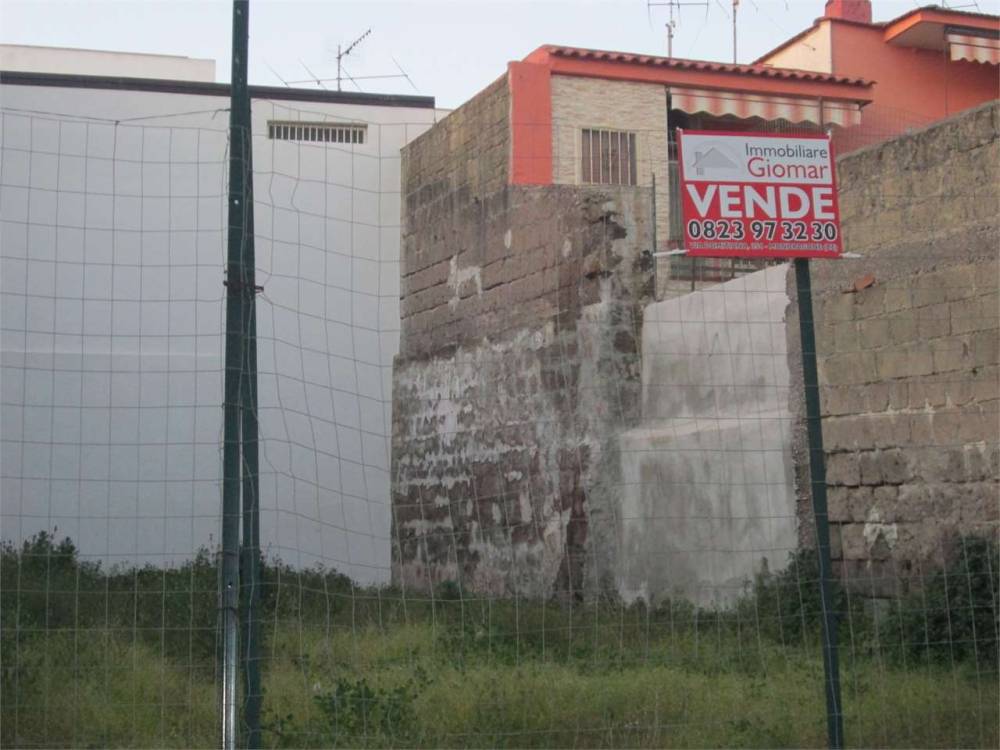 casale in vendita a Mondragone