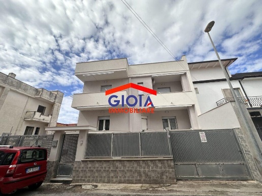 casa indipendente in vendita a Mondragone