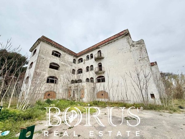 terreno edificabile in vendita a Mondragone