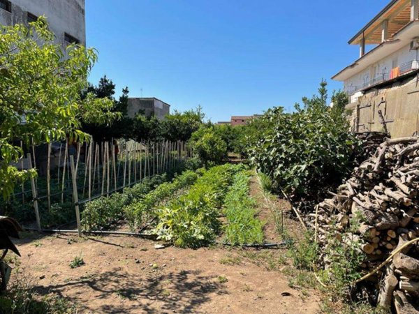 terreno edificabile in vendita a Mondragone
