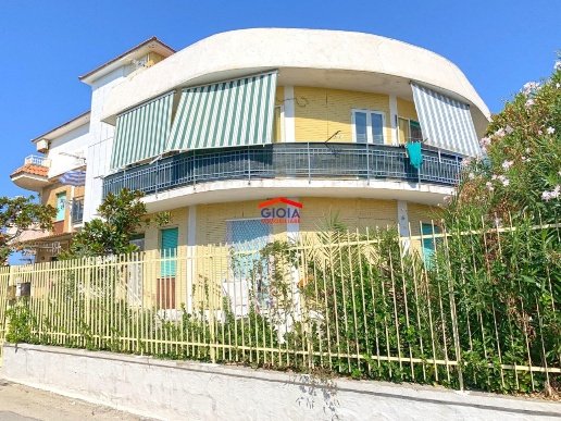 appartamento in vendita a Mondragone