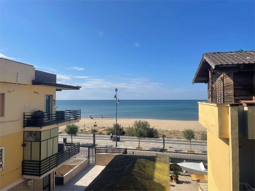 appartamento in vendita a Mondragone