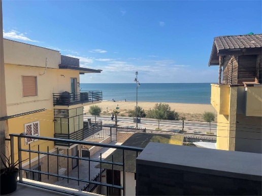 appartamento in vendita a Mondragone